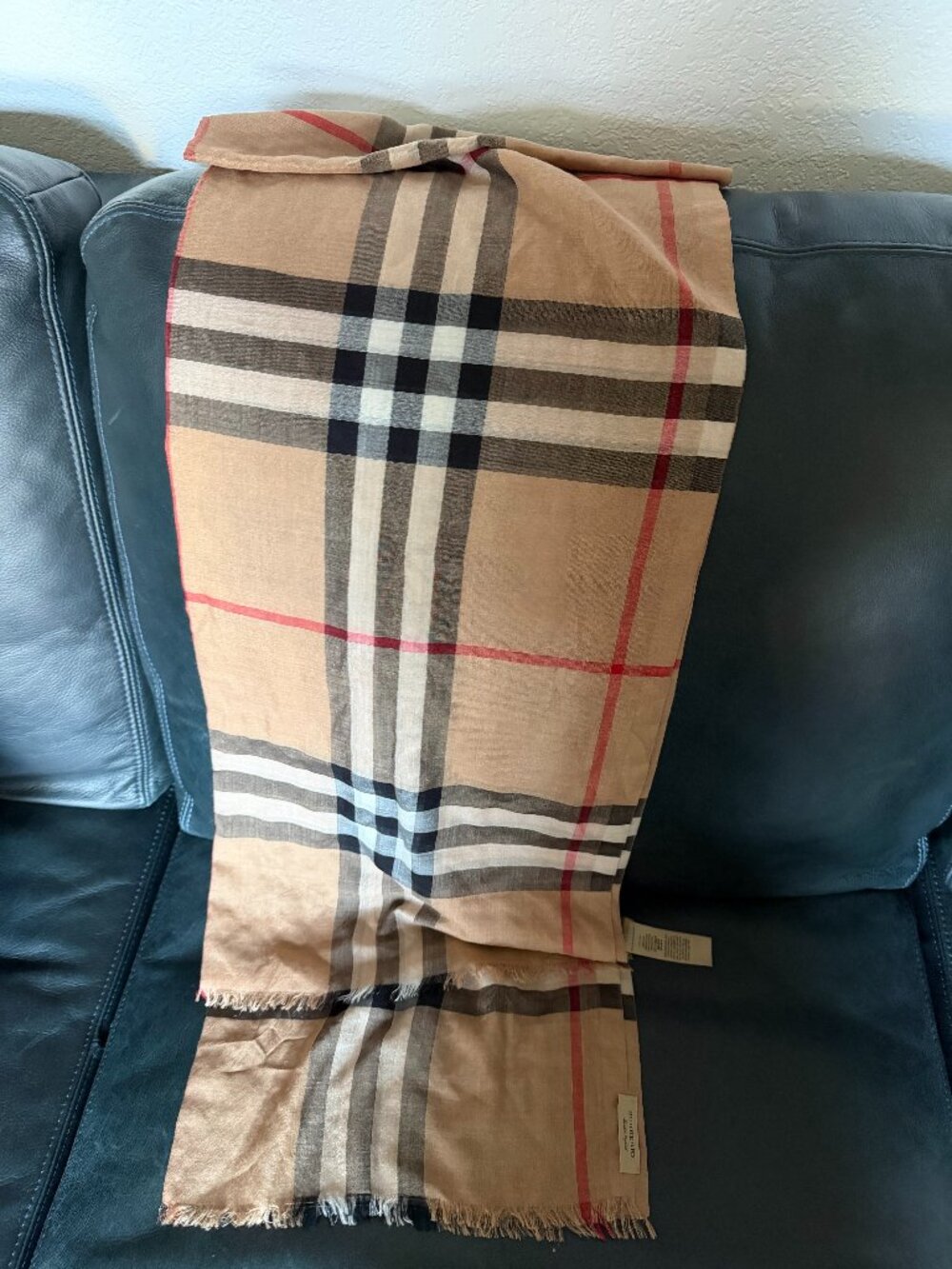 ✨ Authentic Burberry Lightweight Check Scarf